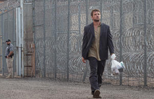 ‘The Locksmith Review: Ryan Phillippe Heist Thriller Steals Most Of Its Ideas From Other Movies