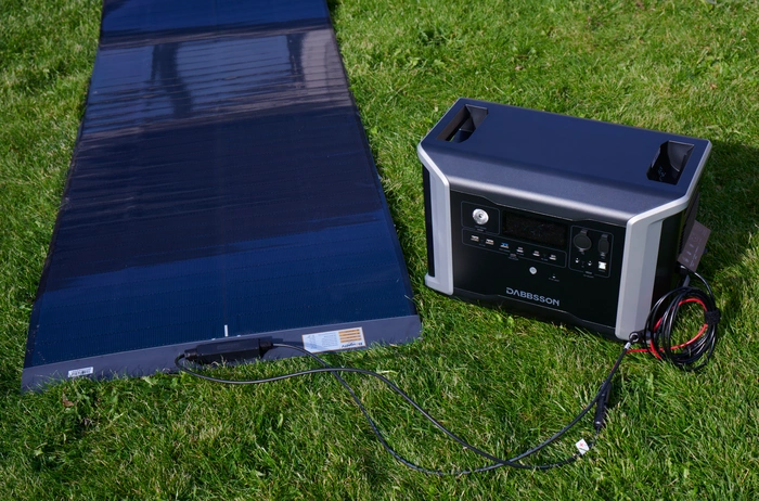 Dabbsson DBS2300 solar charging