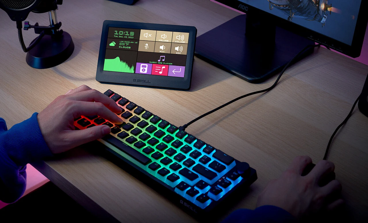 G.SKILL WigiDash PC Command Panel the ultimate shortcut controller and monitor