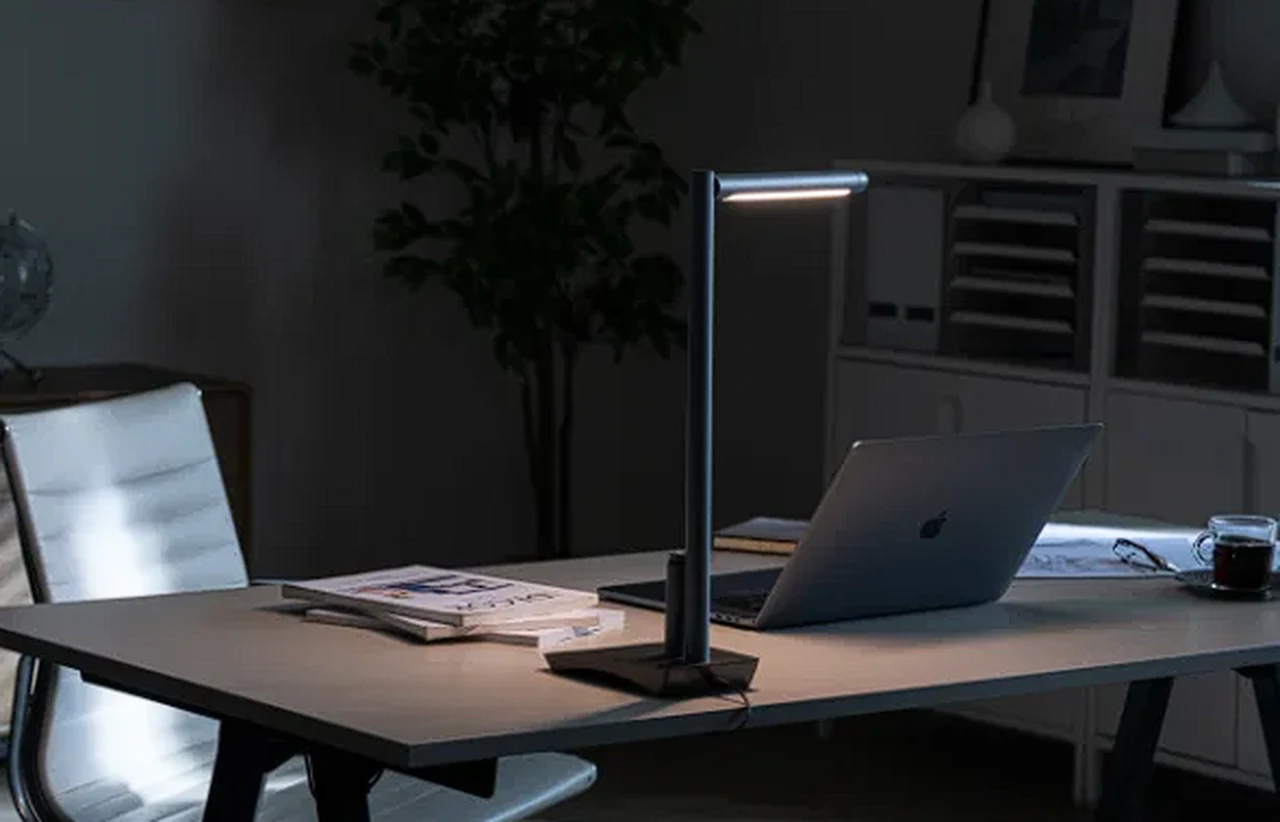 Boring magnetic modular desk lamp