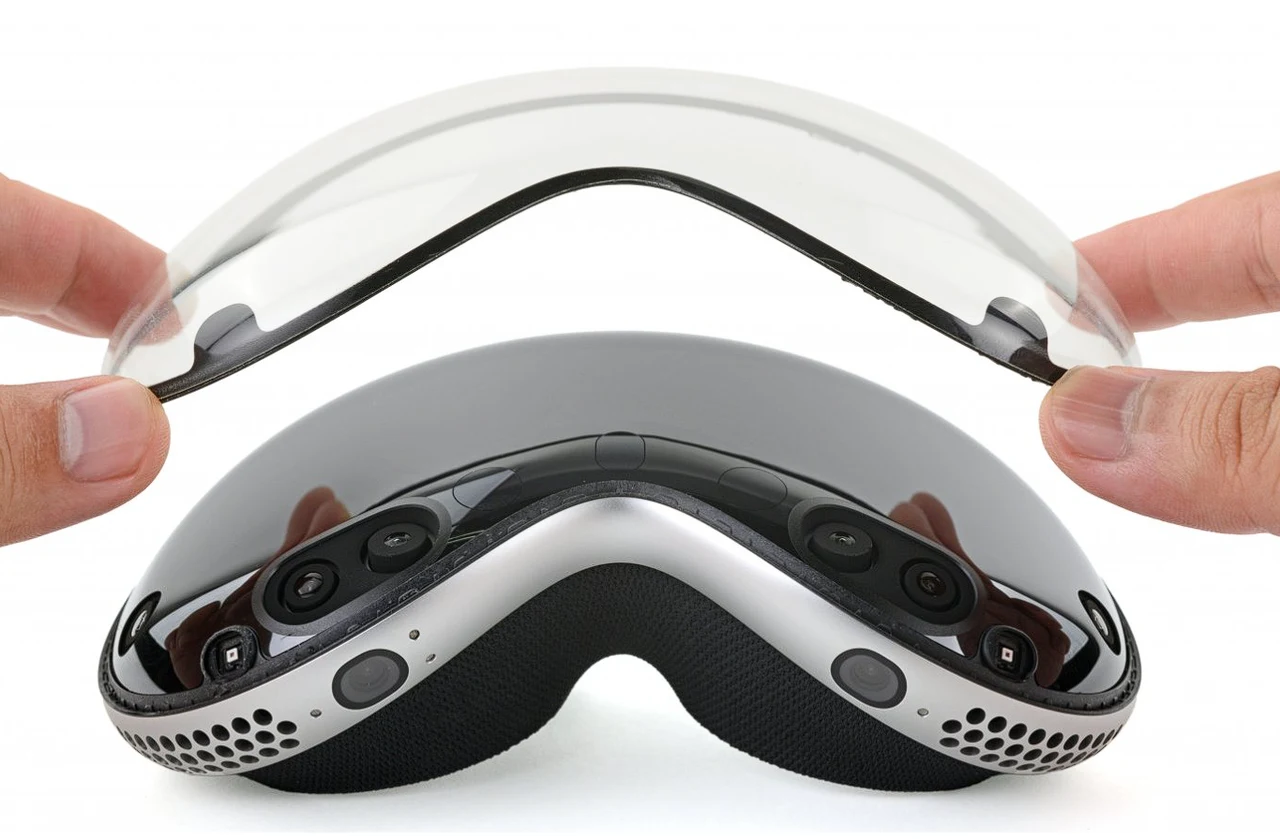 Apple Vision Pro headset teardown by iFixit