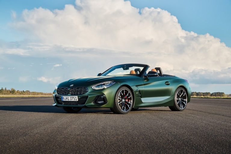 BMW Z4 Pure Impulse edition gets a manual