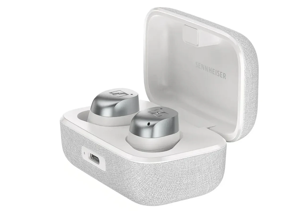 Sennheiser MOMENTUM True Wireless 4 earbuds charging case